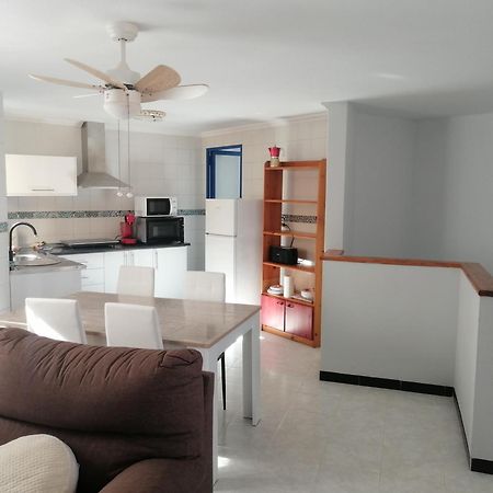 Apartamento En Los Nietos Con Piscina Comunitaria. Luaran gambar