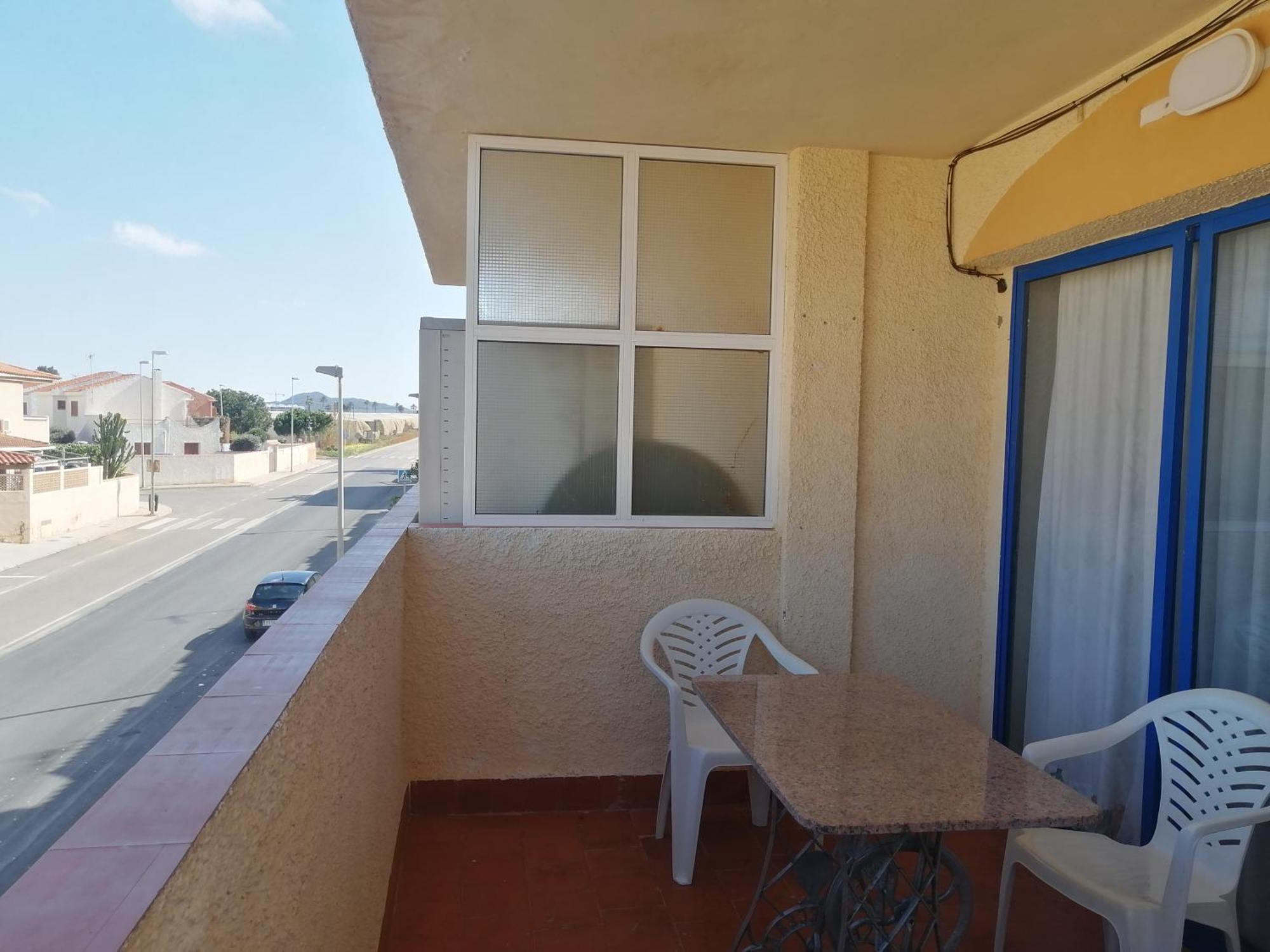 Apartamento En Los Nietos Con Piscina Comunitaria. Luaran gambar